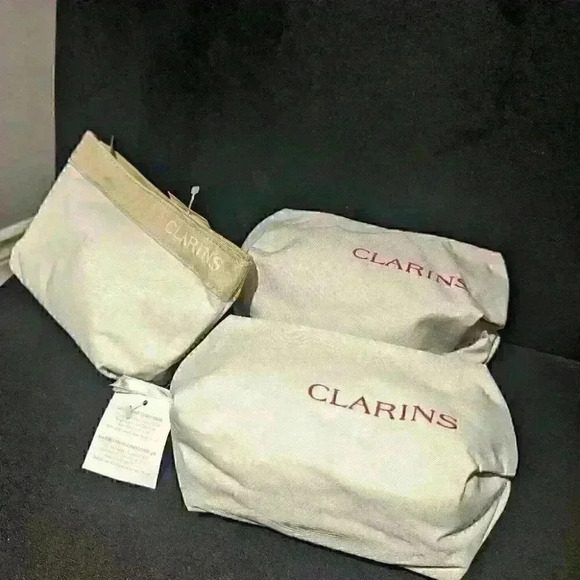 Bundle of 3 Clarins Travel Cream + White Make up Bags - NWT - Picture 8 of 10